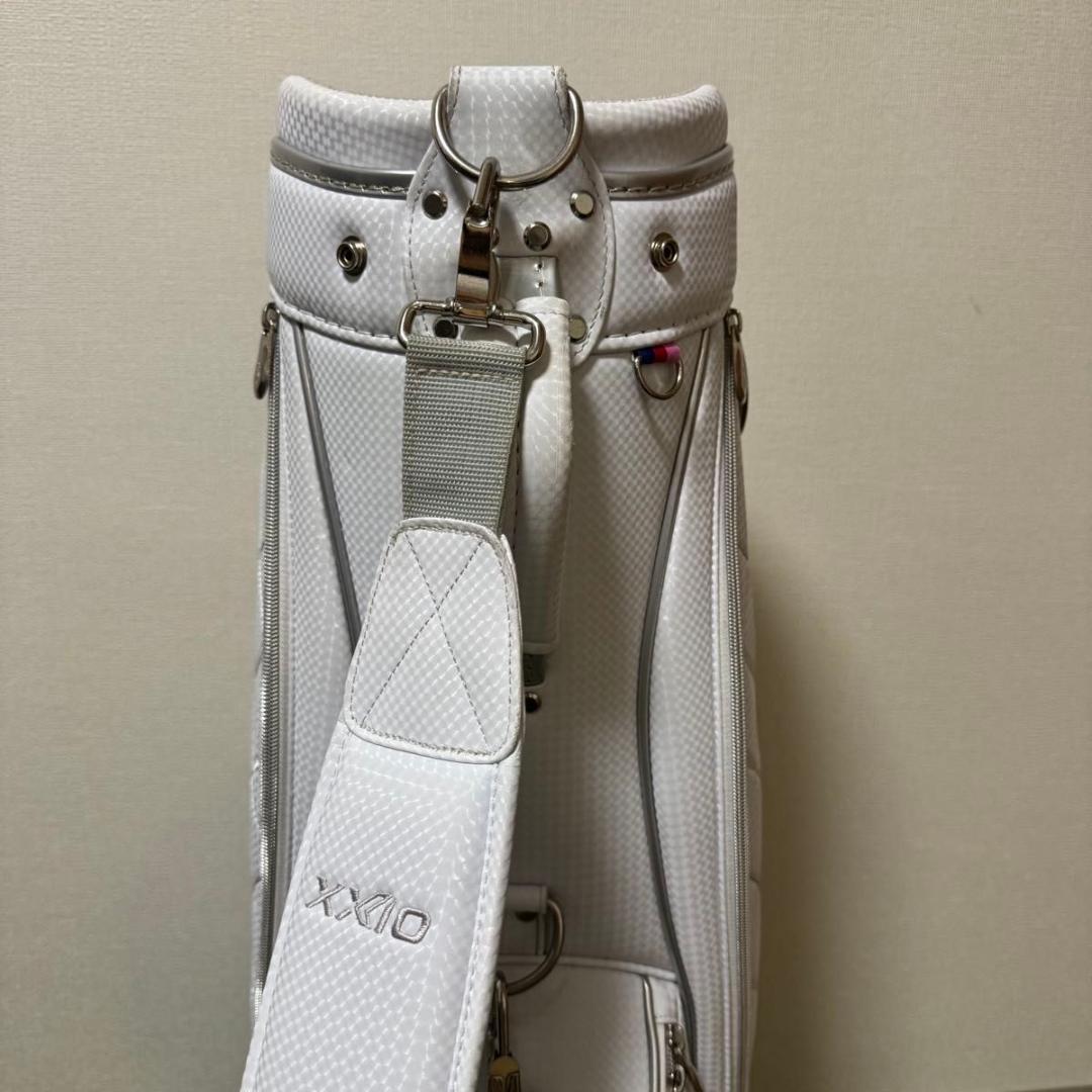 XXIO ゼクシオ レディース キャディバッグ ホワイト系 8.5型