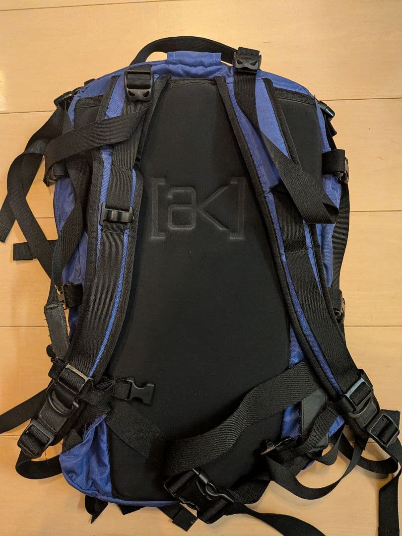 BURTON ak ネイビー バックパック 23L
