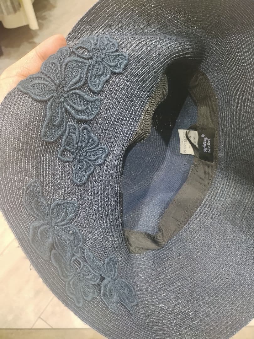 Athena New York ネイビー花刺繍付き麦わら帽子