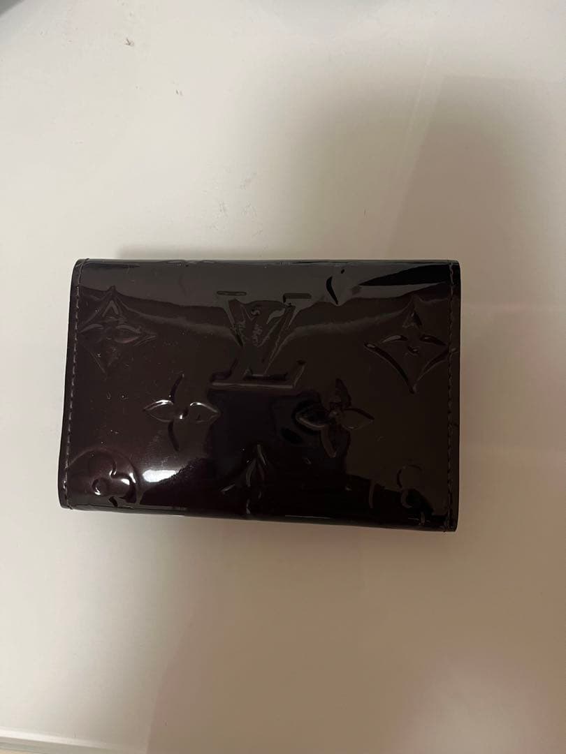 Louis Vuitton キーケース カラーアラマント　パテントレザー