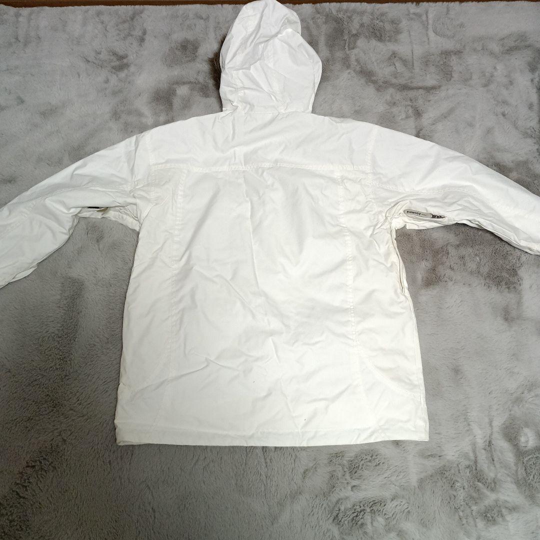 スノーボードウェアセット（ホワイトジャケット・ブラックパンツ）