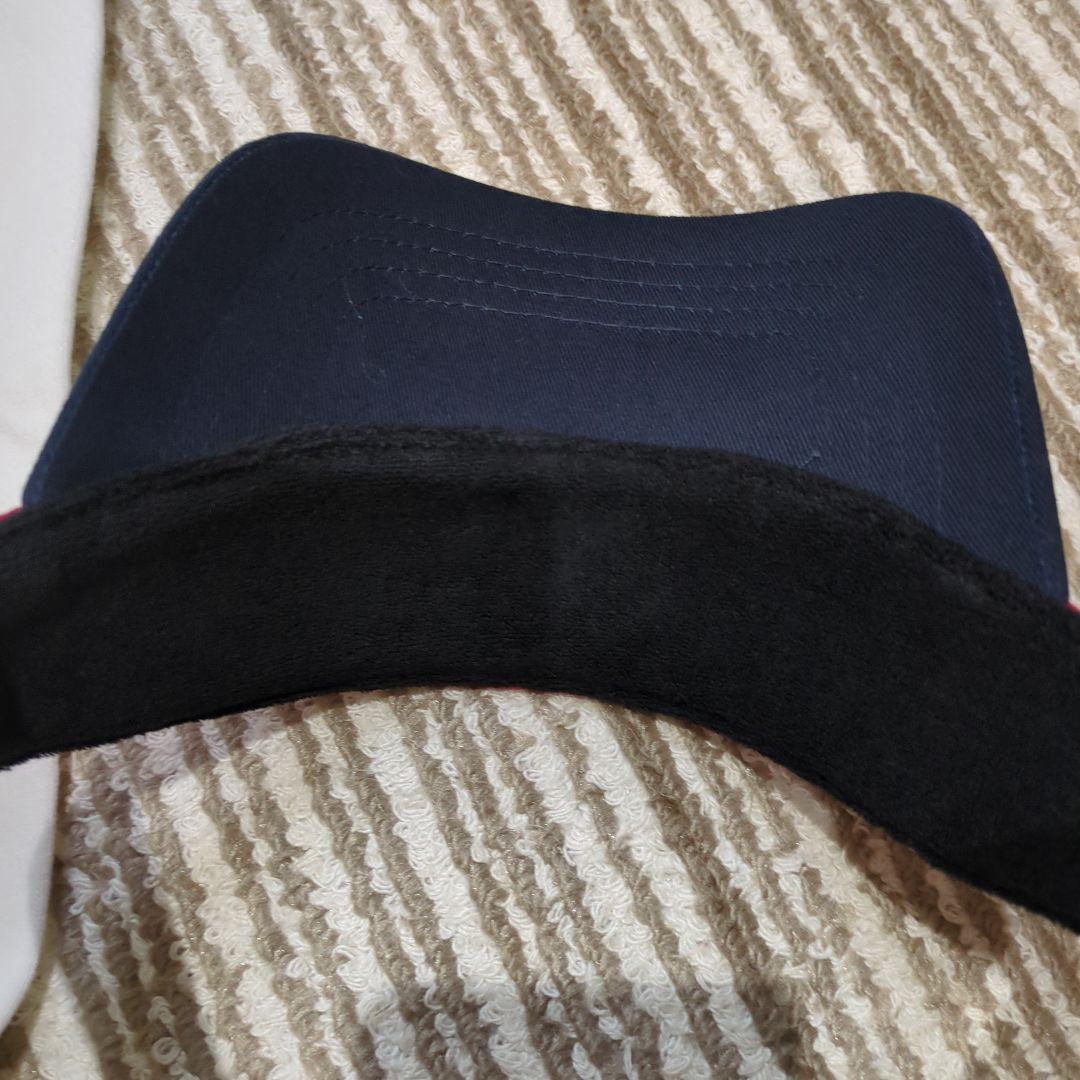 トミーヒルフィガー ゴルフウェアホワイト×ネイビー ソックスバイザー付