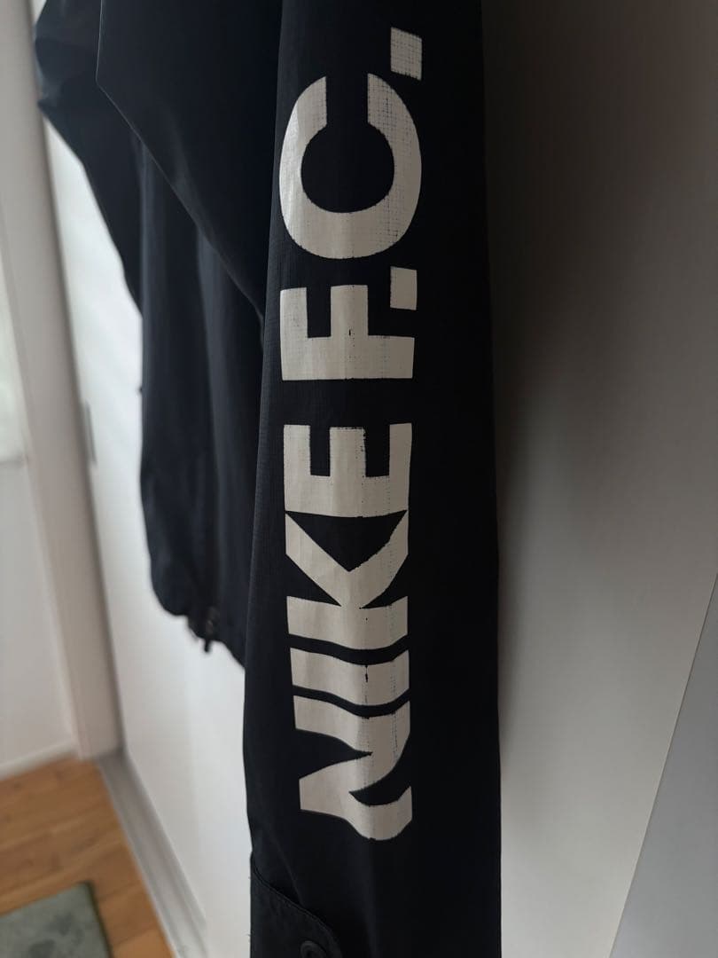 NIKEF.C. ピステ・ウィンドブレーカー ブラック　XL