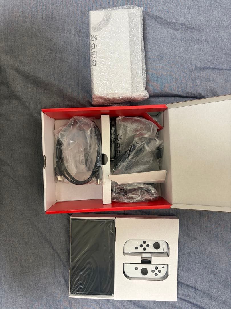 【新品】Nintendo Switch 有機ELモデル　ホワイト