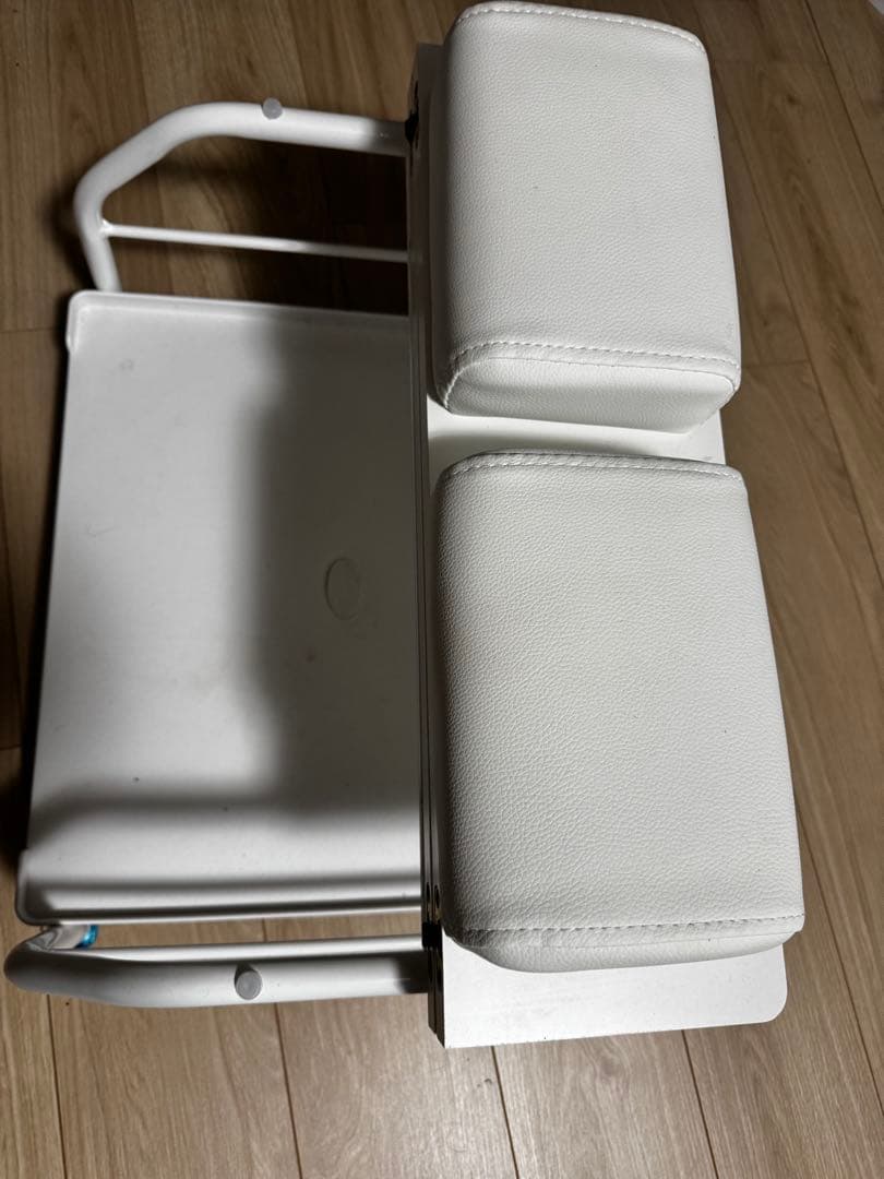 フットネイル用作業台 キャスター付き　セブンエステ購入セブンビューティー