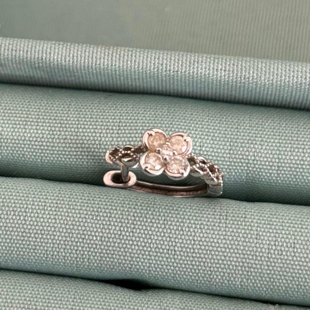 【片耳のみ】K10WGフラワーダイヤフープピアス