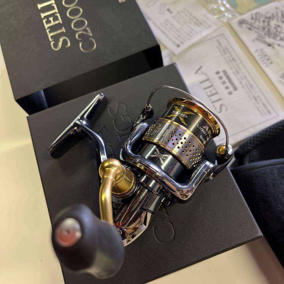 シマノ　10ステラ　C2000HGS ［極美品］トラウト　ダイワ　管釣り