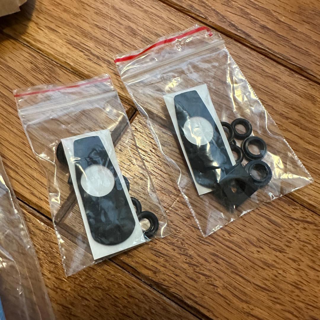 ZIPP QUARQ TyreWiz2.0 タイヤ空気圧センサー + Valve