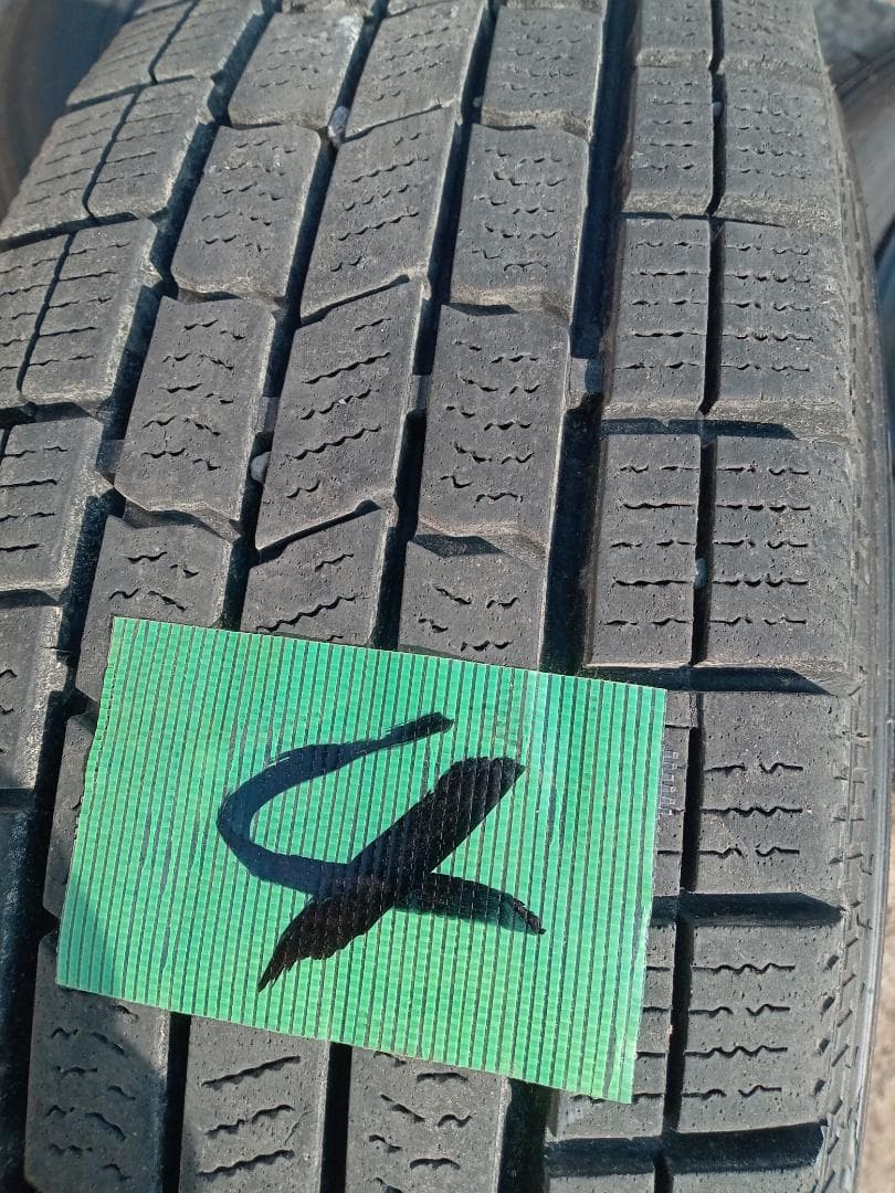 スタッドレスタイヤ ナンカン185 R 14 C4本セット中古