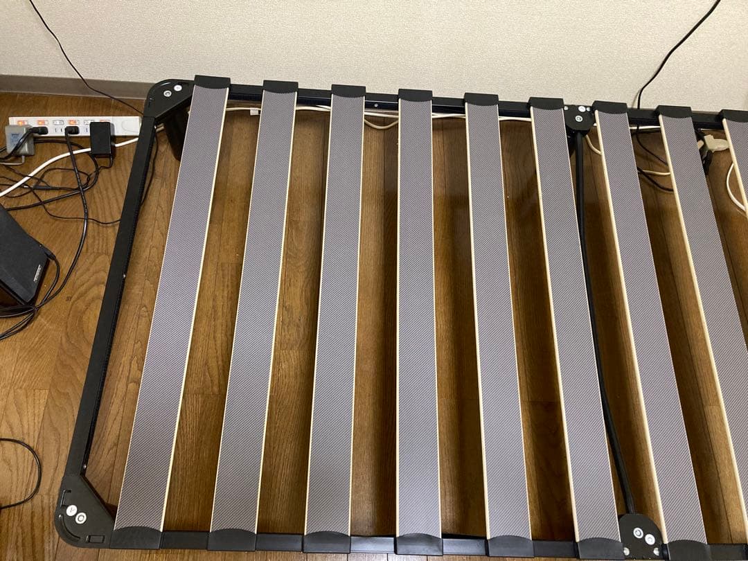 ニトリシングルベッドフレーム スチール製 ブラック