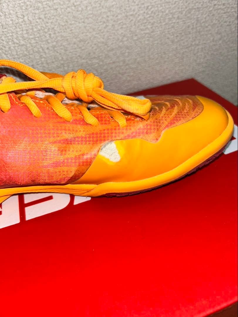 ヨネックスバドミントンシューズ　バック付き