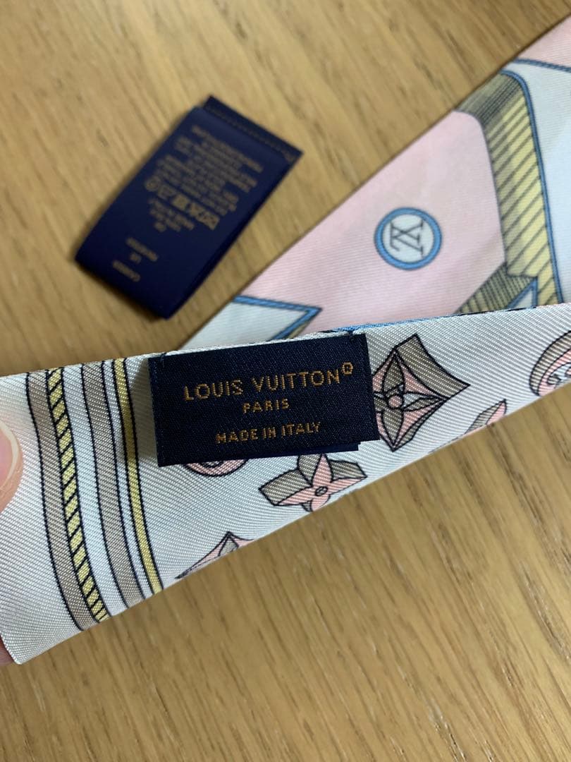 ルイヴィトン モノグラム バンドー スカーフ ピンク アルティメット 3D