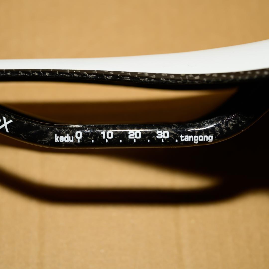 prologo風 c.one30 フルカーボンサドル