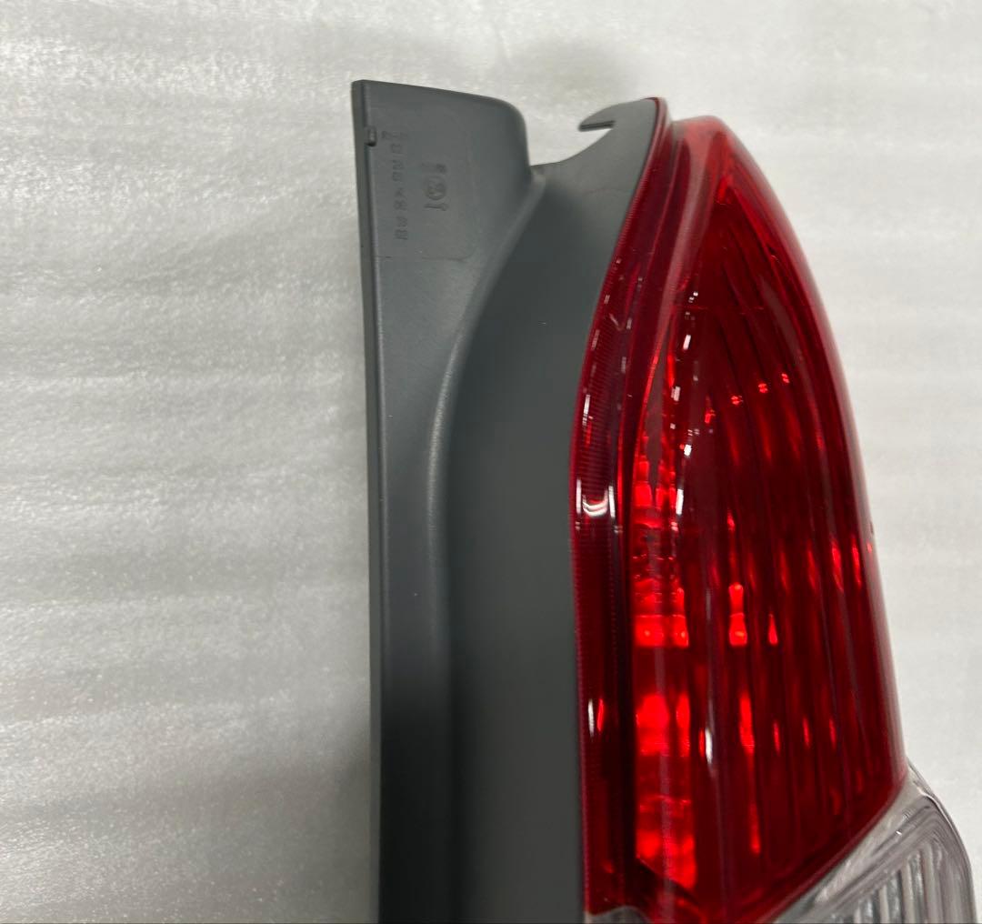 かつさん 様、専用160系 プロボックス、テールランプユニット右N HP 160