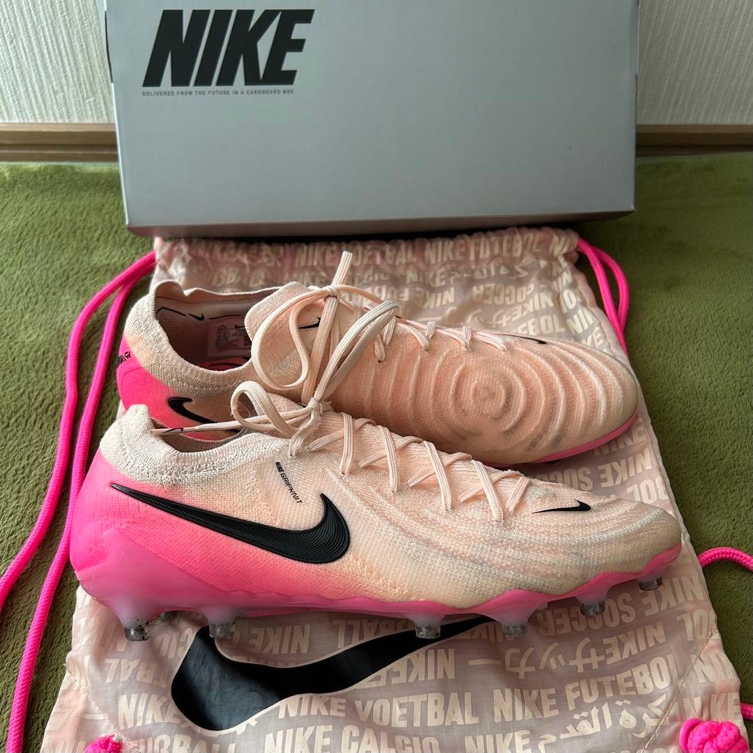 NIKE ファントムGX2