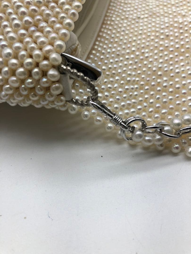 アイボリー パール調ビーズ クラッチバッグ レディース　パーティーバッグ