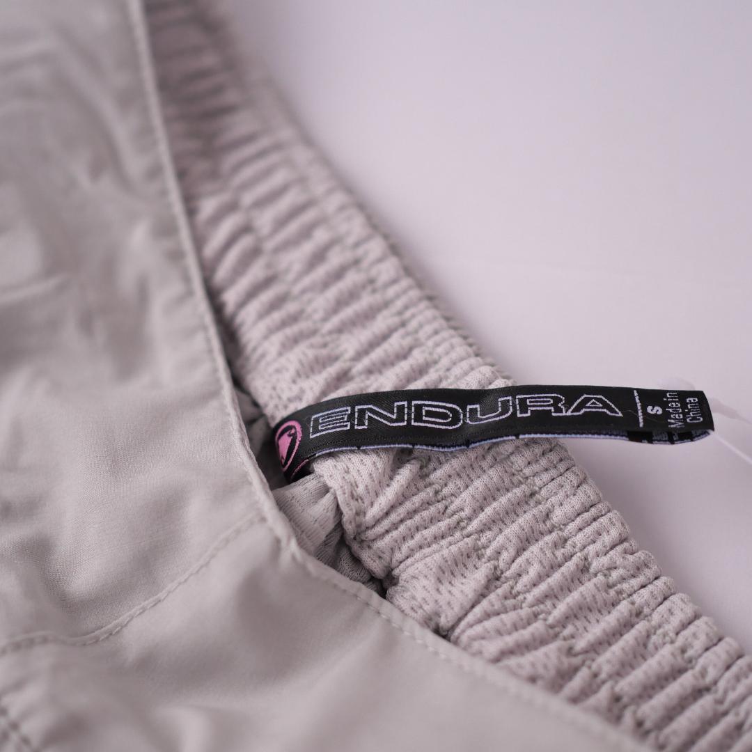 新品/ENDURA/レディース/ショートパンツ/インナーパッド付/M/グレージュ