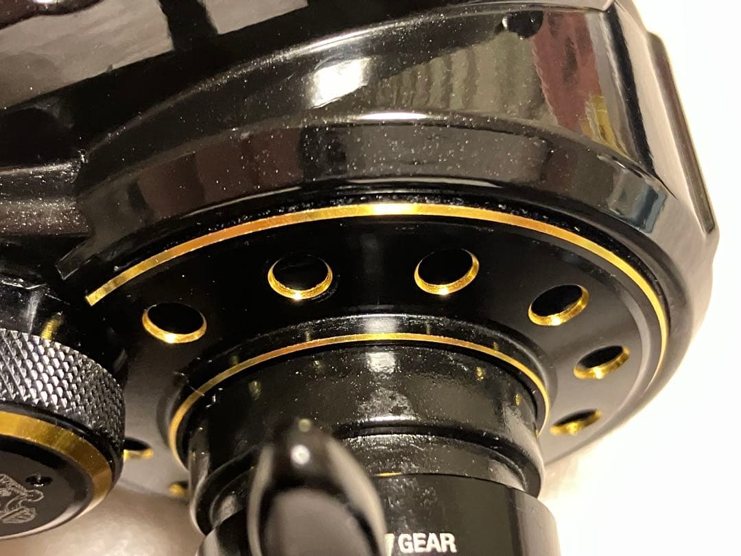 アブガルシア　Revoビッグシューター WM60 右巻き