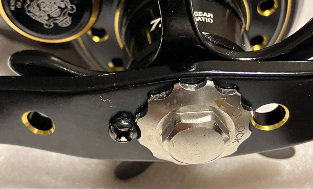 アブガルシア　Revoビッグシューター WM60 右巻き