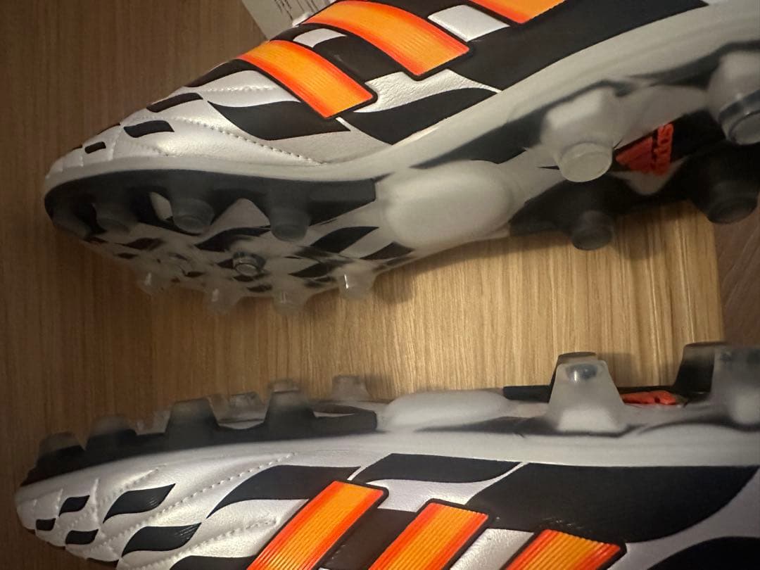 週末限定価格　アディダス パティーク 11コアジャパン