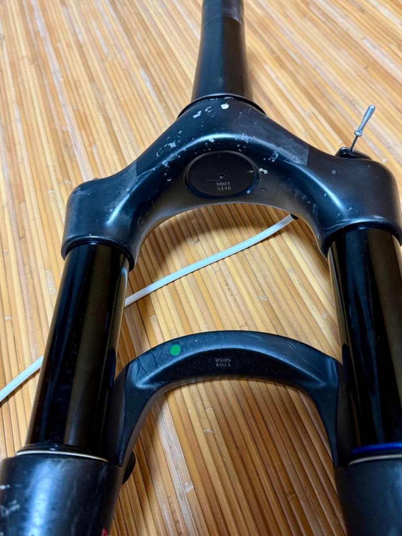 SR SUNTOUR AION 29インチ サスペンションフォーク