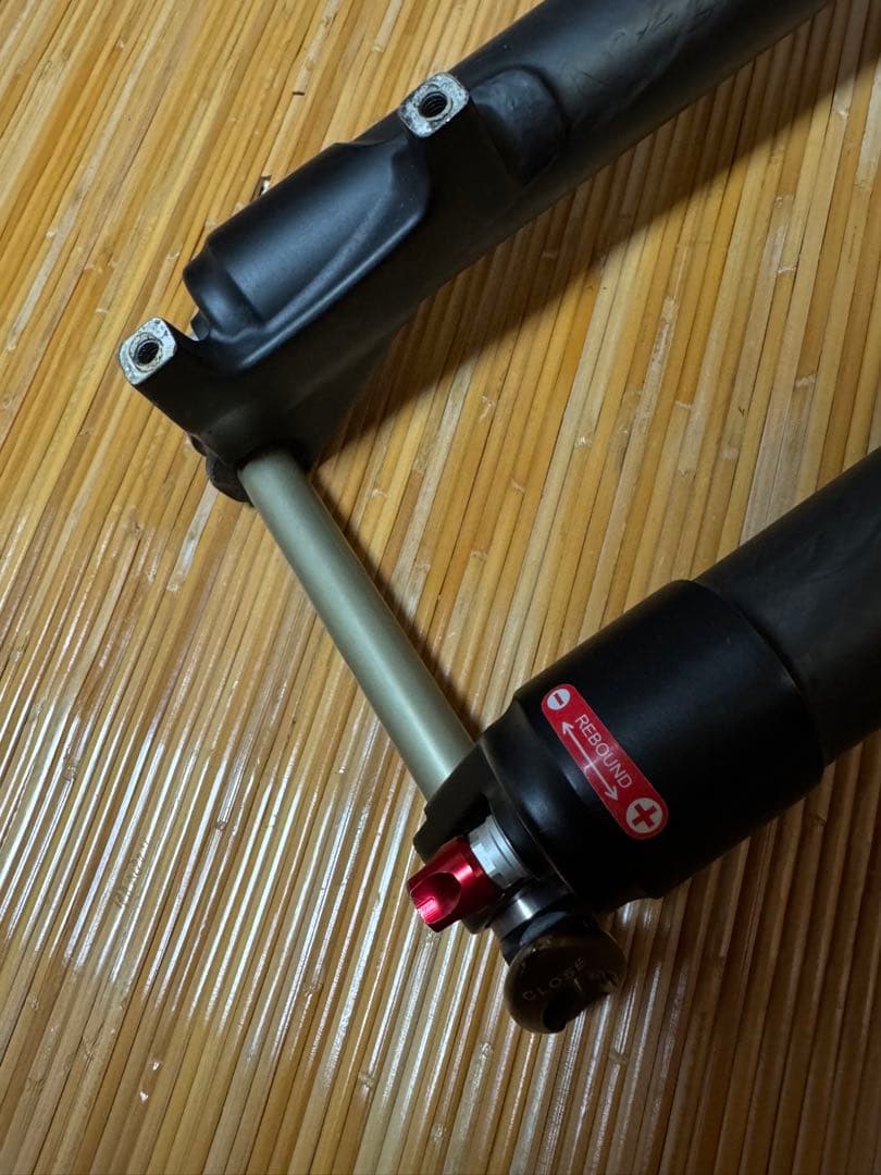 SR SUNTOUR AION 29インチ サスペンションフォーク