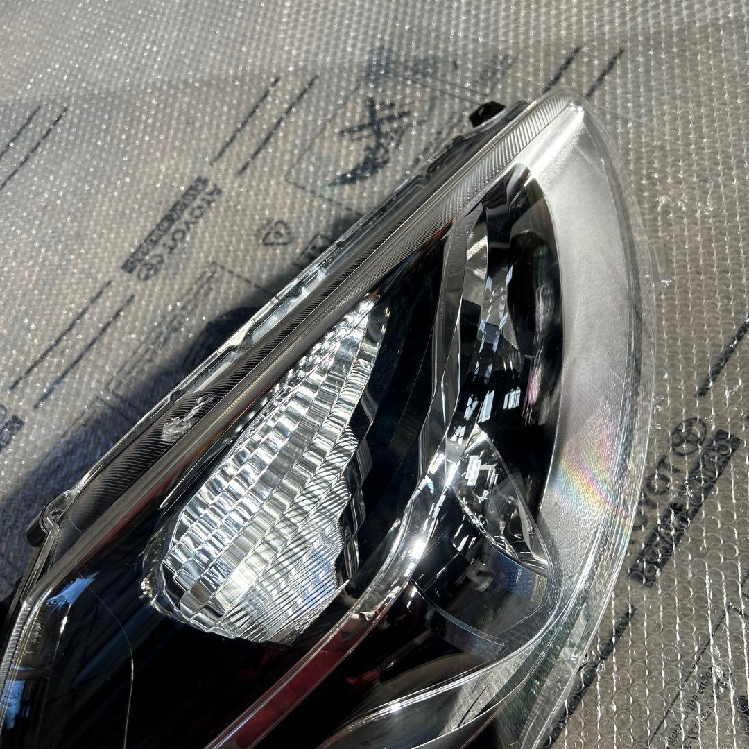 シエンタ　ヘッドライト　右　koito52-334 ジャンク品