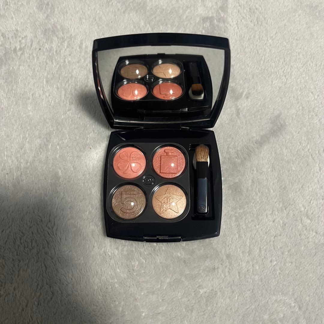 【新品未使用】CHANEL　レ キャトル オンブル ブトン　209