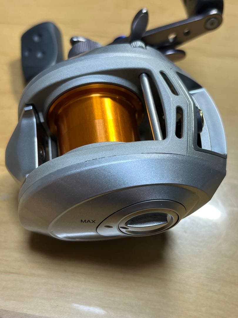 Abu レボプレミア マイクロキャストスプールカスタム　アベイル　レボエリート