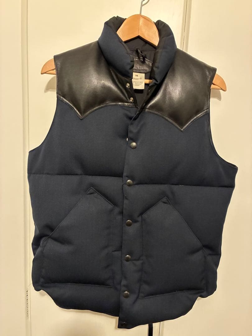 Rocky Mountain ブラック　ダウンベスト 38 ロッキーマウンテン