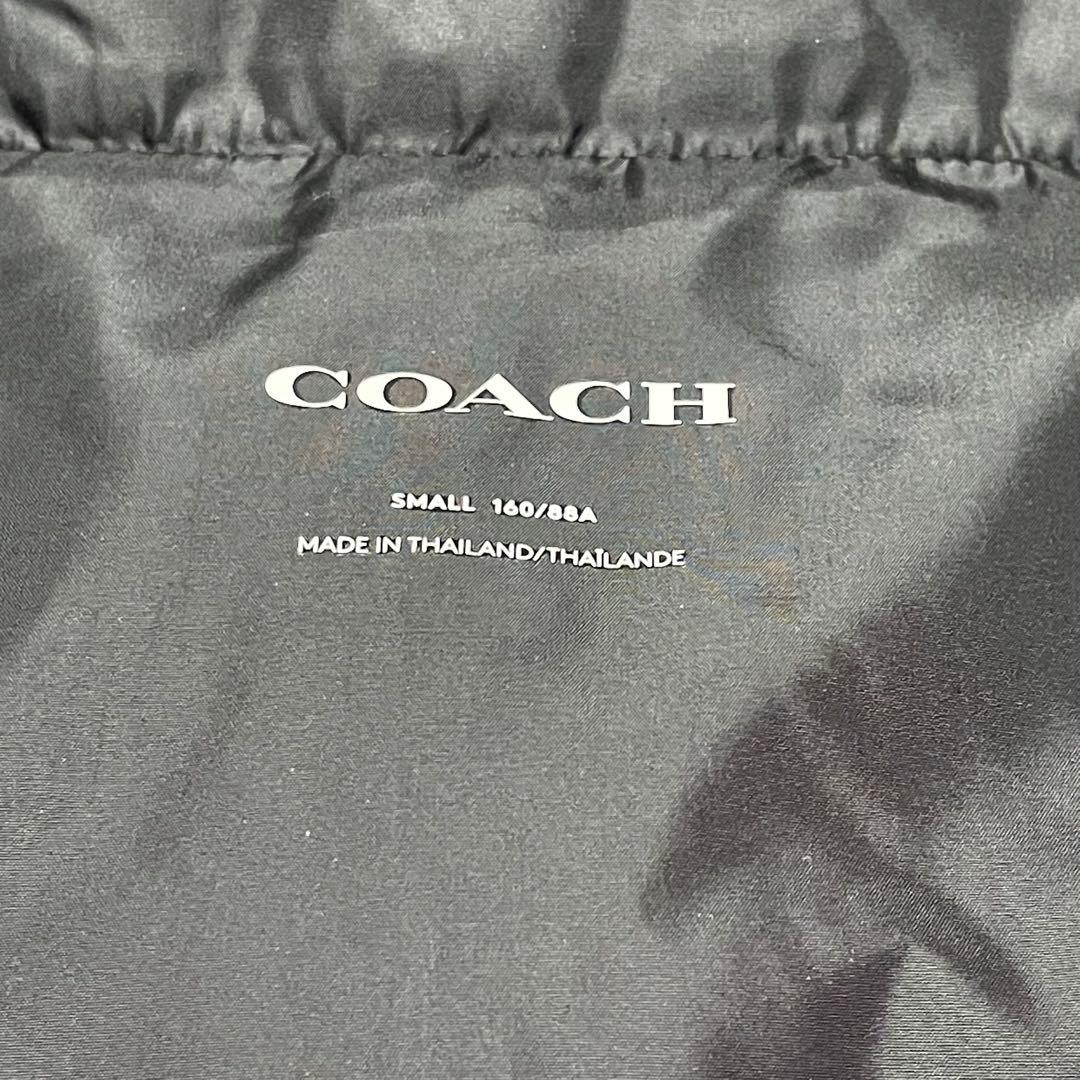未使用品　コーチ　COACH （S） ダウンベスト　シグネチャー柄　黒