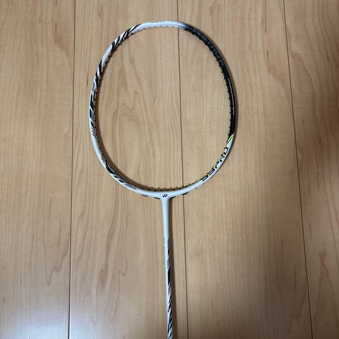 バドミントンラケット アストロクス99プロ　2本セット　4UG5 最終値下げ！