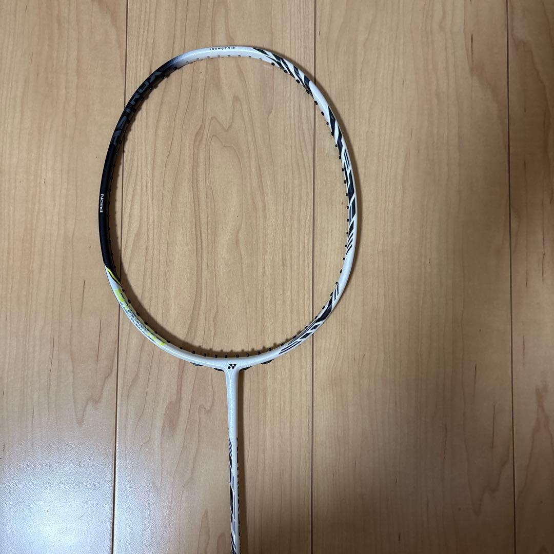 バドミントンラケット アストロクス99プロ　2本セット　4UG5 最終値下げ！