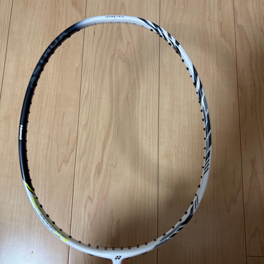 バドミントンラケット アストロクス99プロ　2本セット　4UG5 最終値下げ！