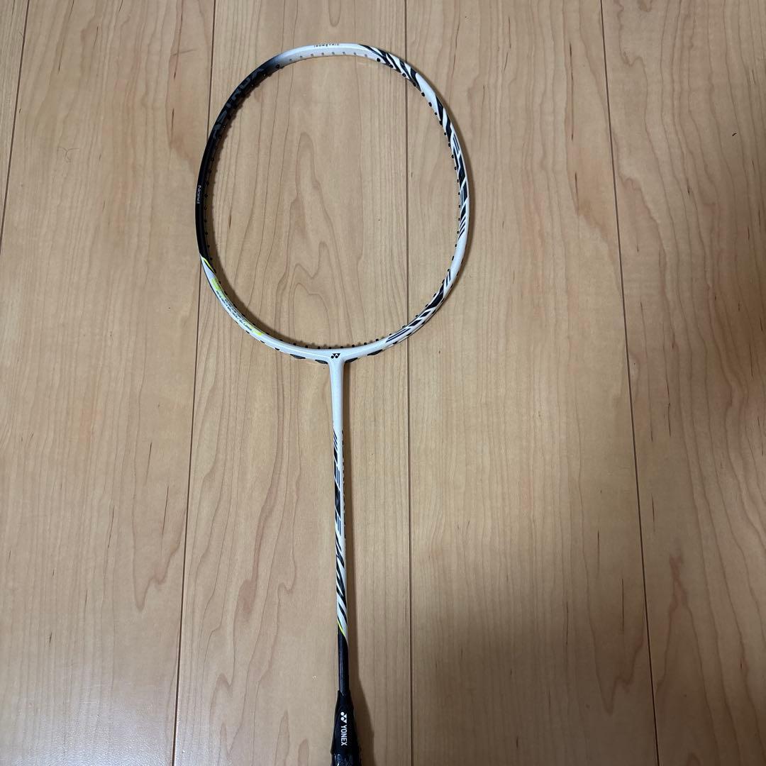 バドミントンラケット アストロクス99プロ　2本セット　4UG5 最終値下げ！
