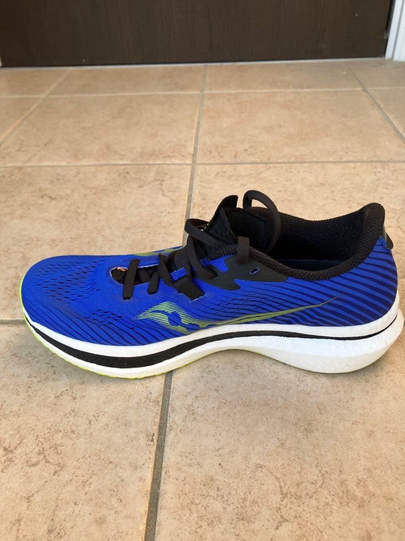 Saucony エンドルフィンプロ2 26.5センチ　ランニングシューズ