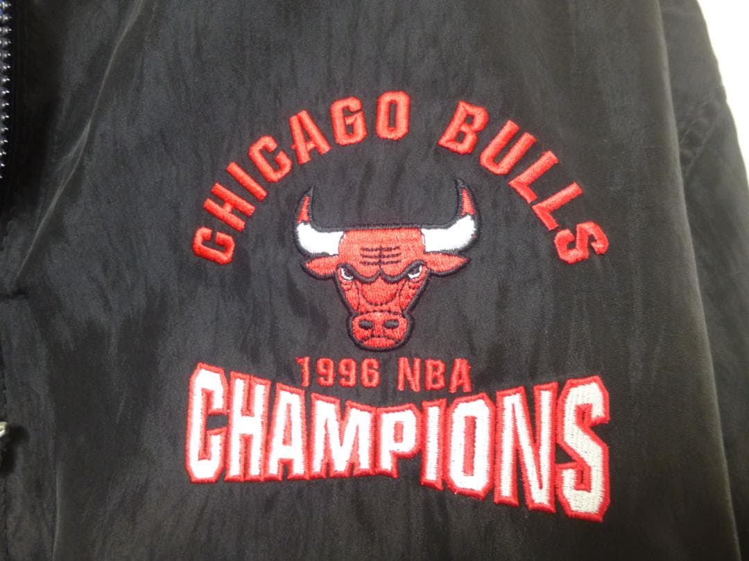 1996チャンピオンシップ　シカゴブルズ ナイロンジャケット ハーフジップ