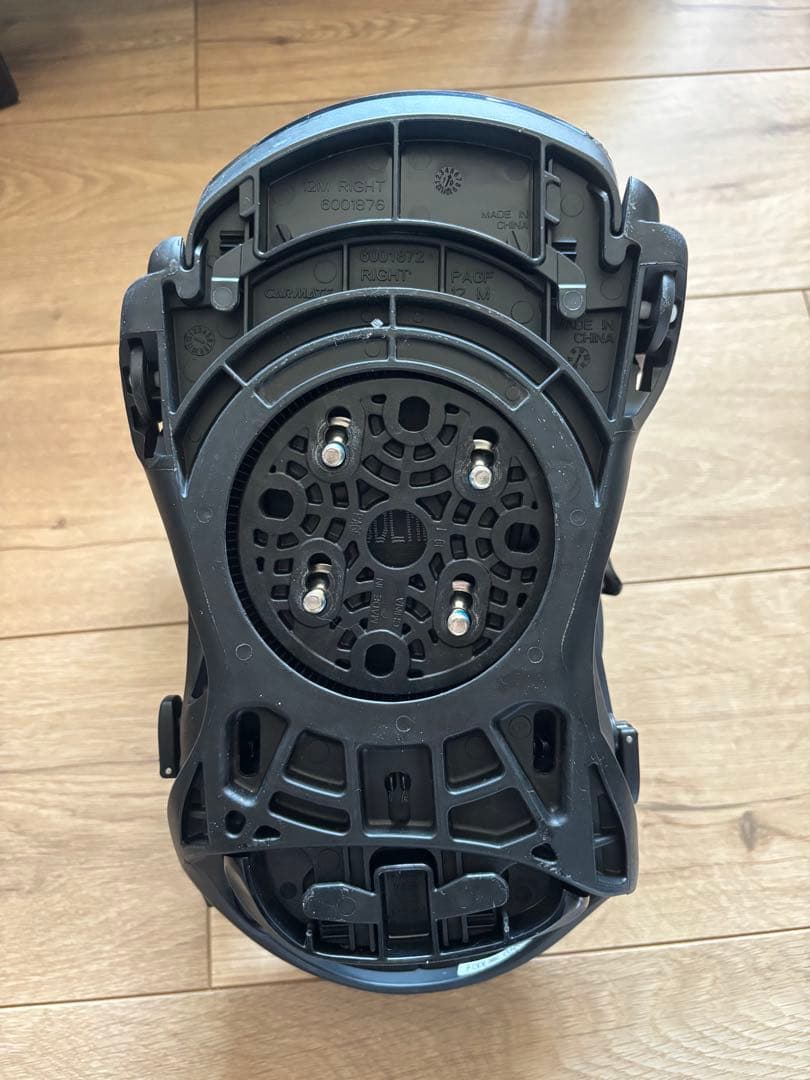 DSL M Black/White スノーボードビンディング