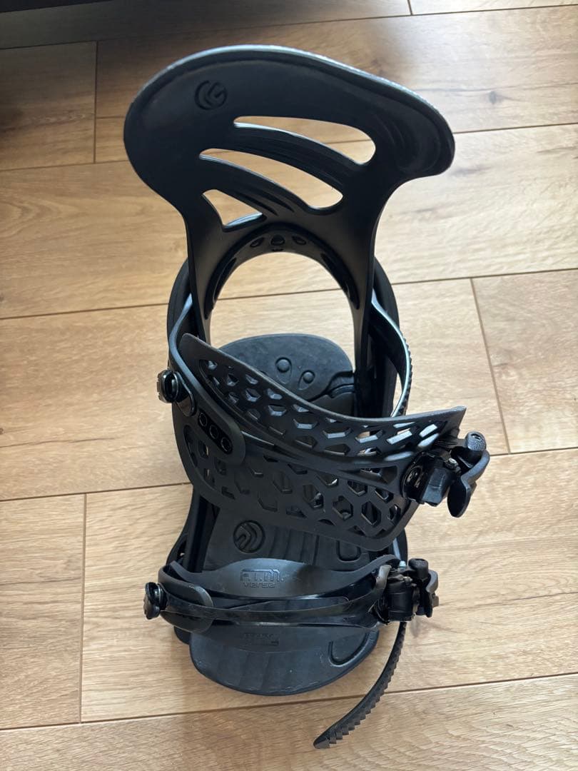 DSL M Black/White スノーボードビンディング