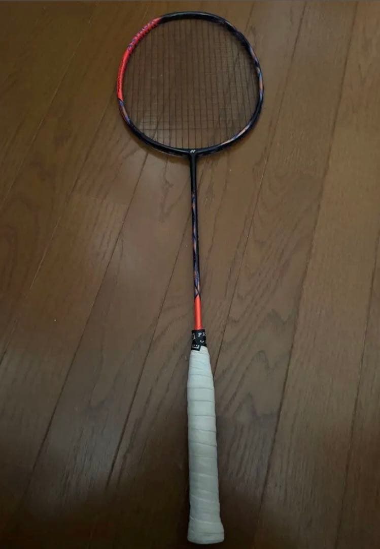 ASTROX 77 PRO バドミントンラケット