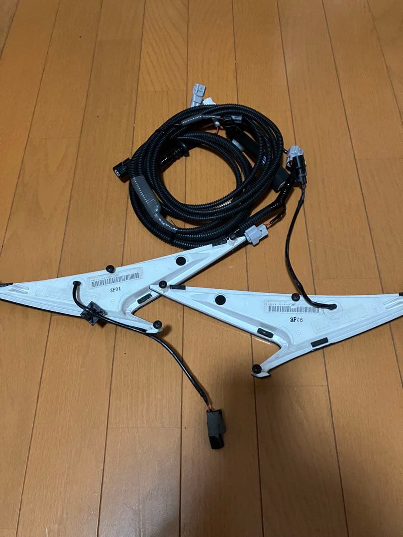 TOYOTA60系プリウス　モデリスタフロントスポイラーディライト