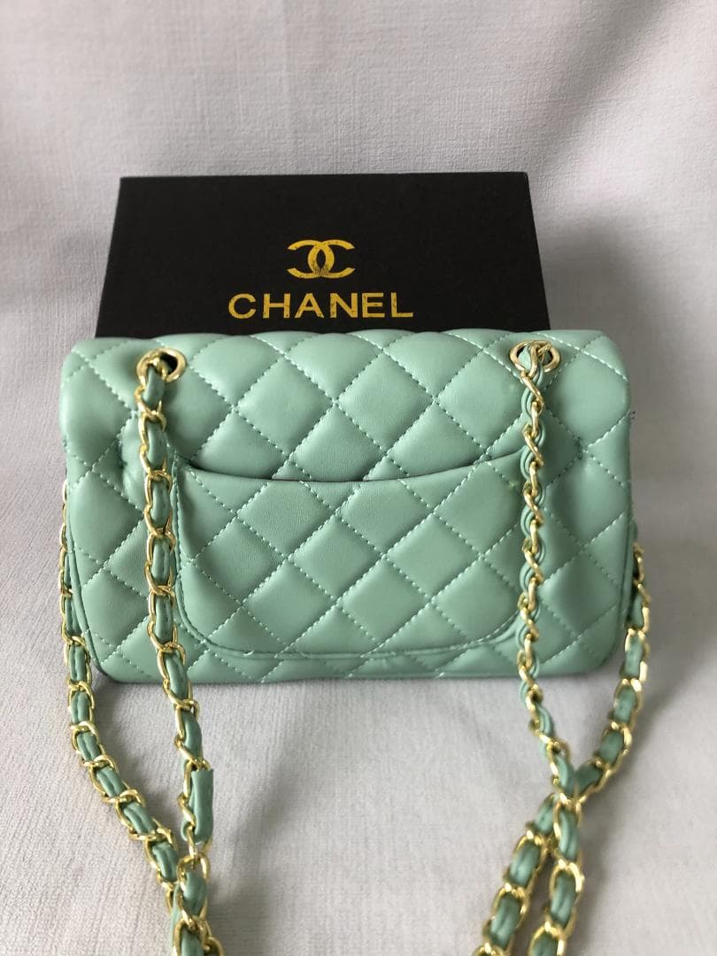 バッグ　ブルー　ハンドバッグ　レザー　ロゴ　ファッション　チェーン 中古品