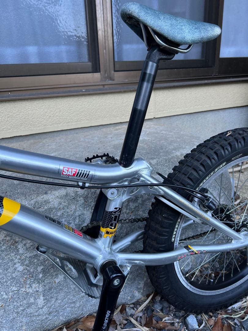 茨城県 引取限定 トライアル自転車 MONTY トライアルバイク20インチ