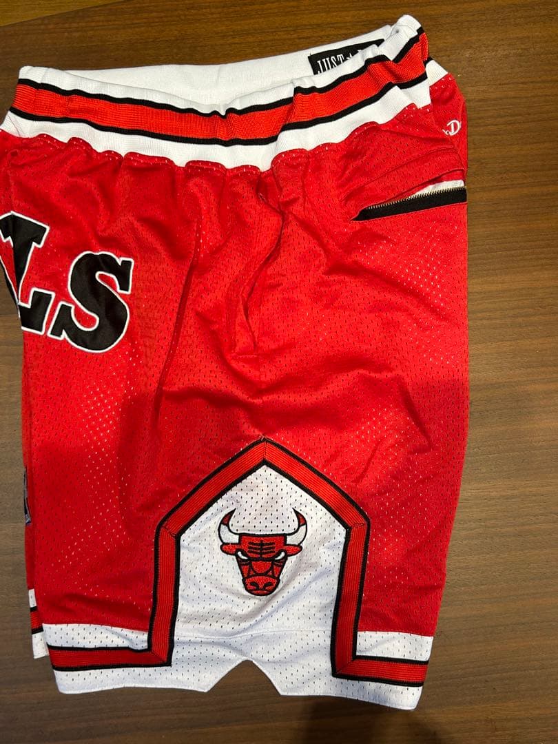 JUST DON SHORTS CHICAGO BULLS XLサイズ