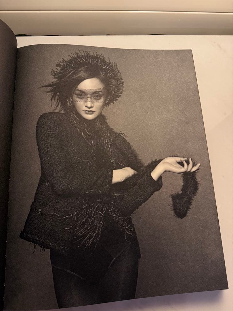 THE LITTLE BLACK JACKET 初版 2012年シャネル 写真集