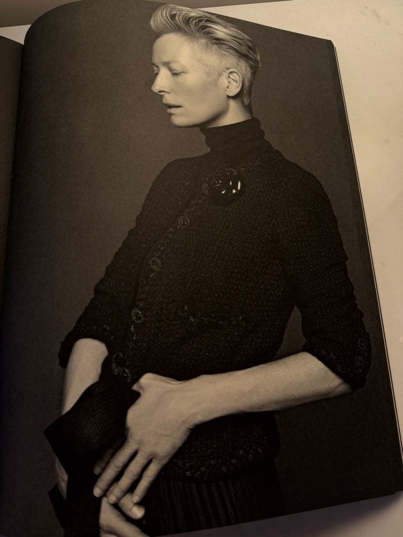 THE LITTLE BLACK JACKET 初版 2012年シャネル 写真集