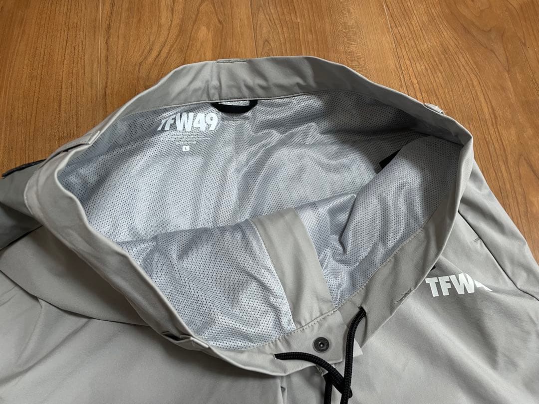 定価9万　新品　TFW49 ダウンブルゾン　セットアップ　ゴルフ　グレー　L