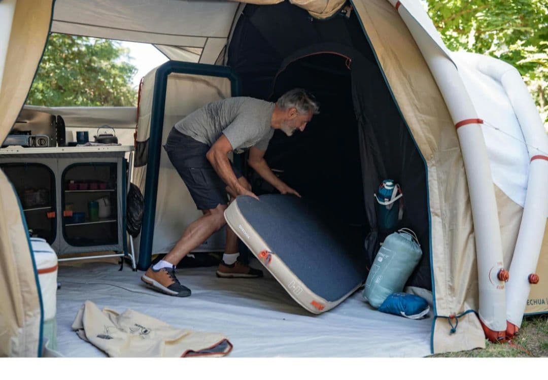 QUECHUAケシュアアウトドアマットレス ULTIMCOMFORT自動拡張式