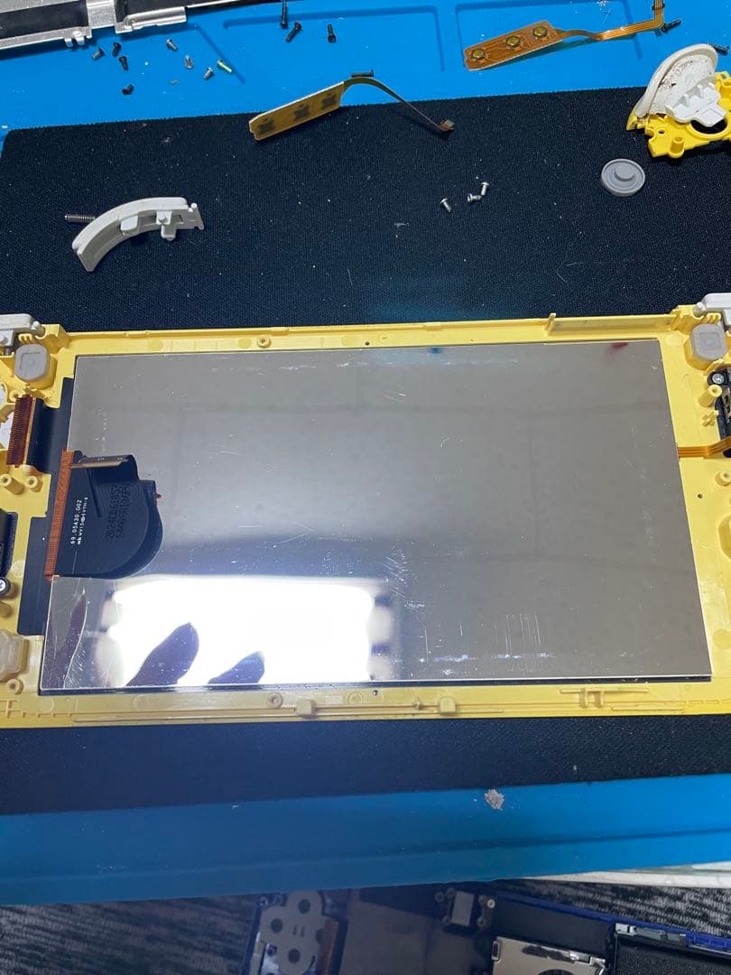 a*a様 Nintendo Switch Lite イエロー　メイン基盤使えるジ