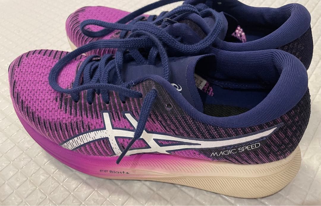 アシックス　マジックスピード2